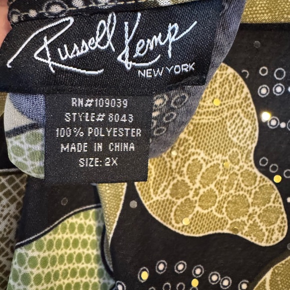 Russell Kemp Greens & Black Floral Print  Top  PLUS: 2     #E - Picture 8 of 8